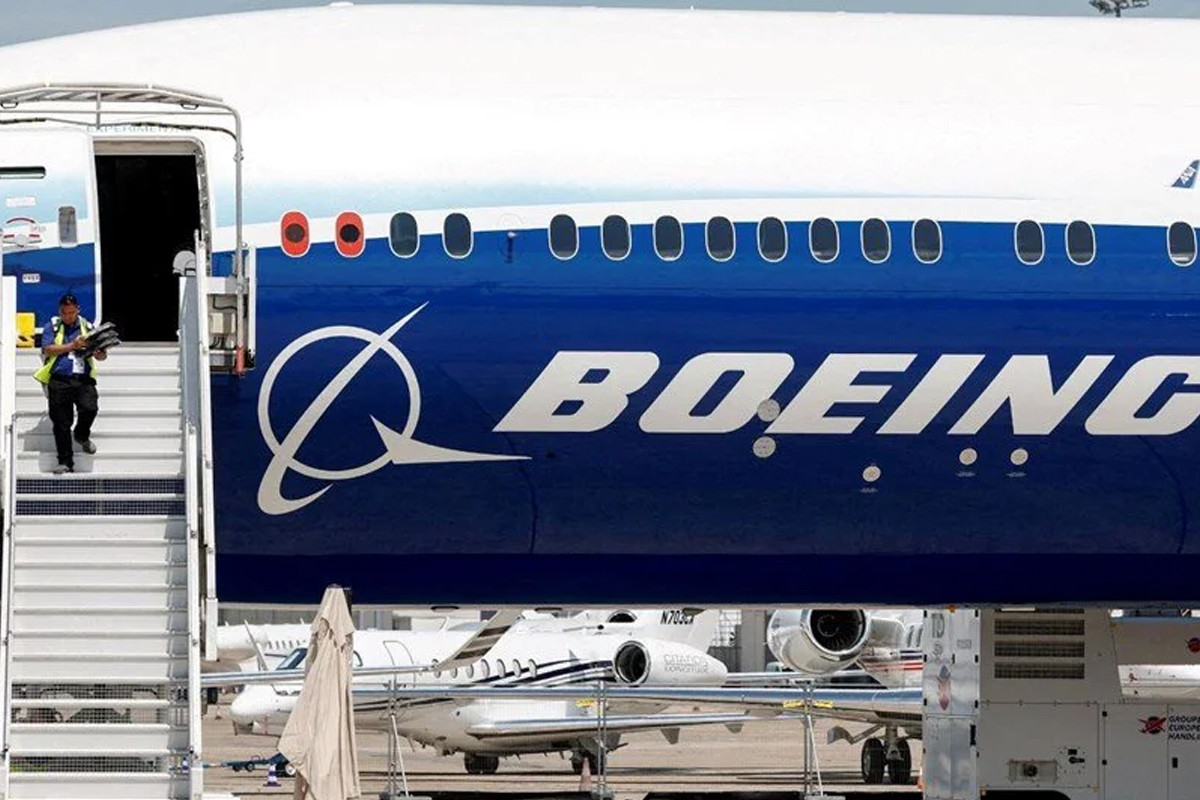 Boeing 2 binden fazla çalışanını işten çıkaracak